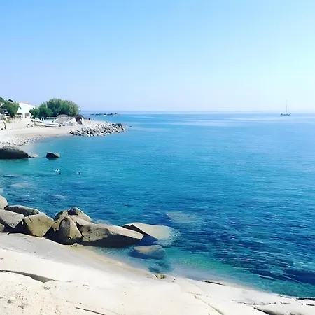 Casa Gaia Direttamente Sul Mare * פומונטה