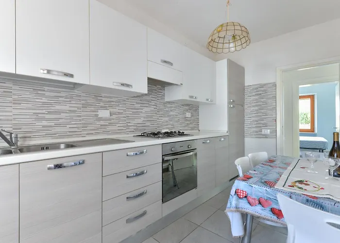 Apartman Casa Gaia Direttamente Sul Mare Pomonte